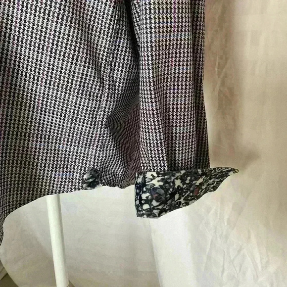 Robert Graham button up XL mens shirt - Picture 5 of 9